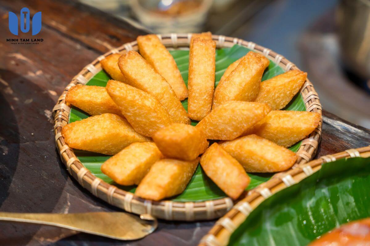 Ăn gì ở Cần Giờ? Lựa chọn mới khi Vinhomes Green Paradise xuất hiện 9 Ẩm thực Cần Giờ không chỉ nổi tiếng với hải sản tươi sống mà còn chạm đến cảm xúc bằng những món ăn dân dã