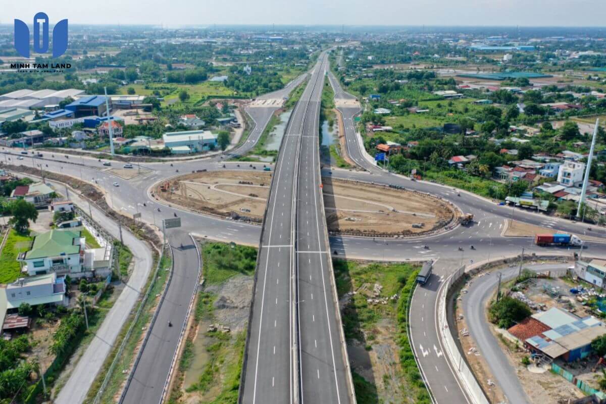 Cao tốc Bến Lức – Long Thành: Bệ phóng hạ tầng đưa Vinhomes Green Paradise bứt phá giá trị 6 Giá bất động sản Cần Giờ đang tăng mạnh song hành cùng tiến độ cao tốc Bến Lức – Long Thành