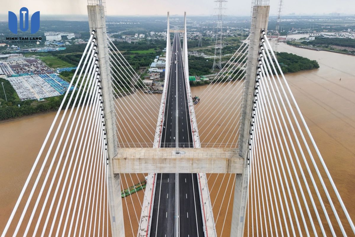 Vinhomes Green Paradise có phù hợp cho gia đình trẻ? 13 Vinhomes Green Paradise sở hữu lợi thế hạ tầng vượt trội