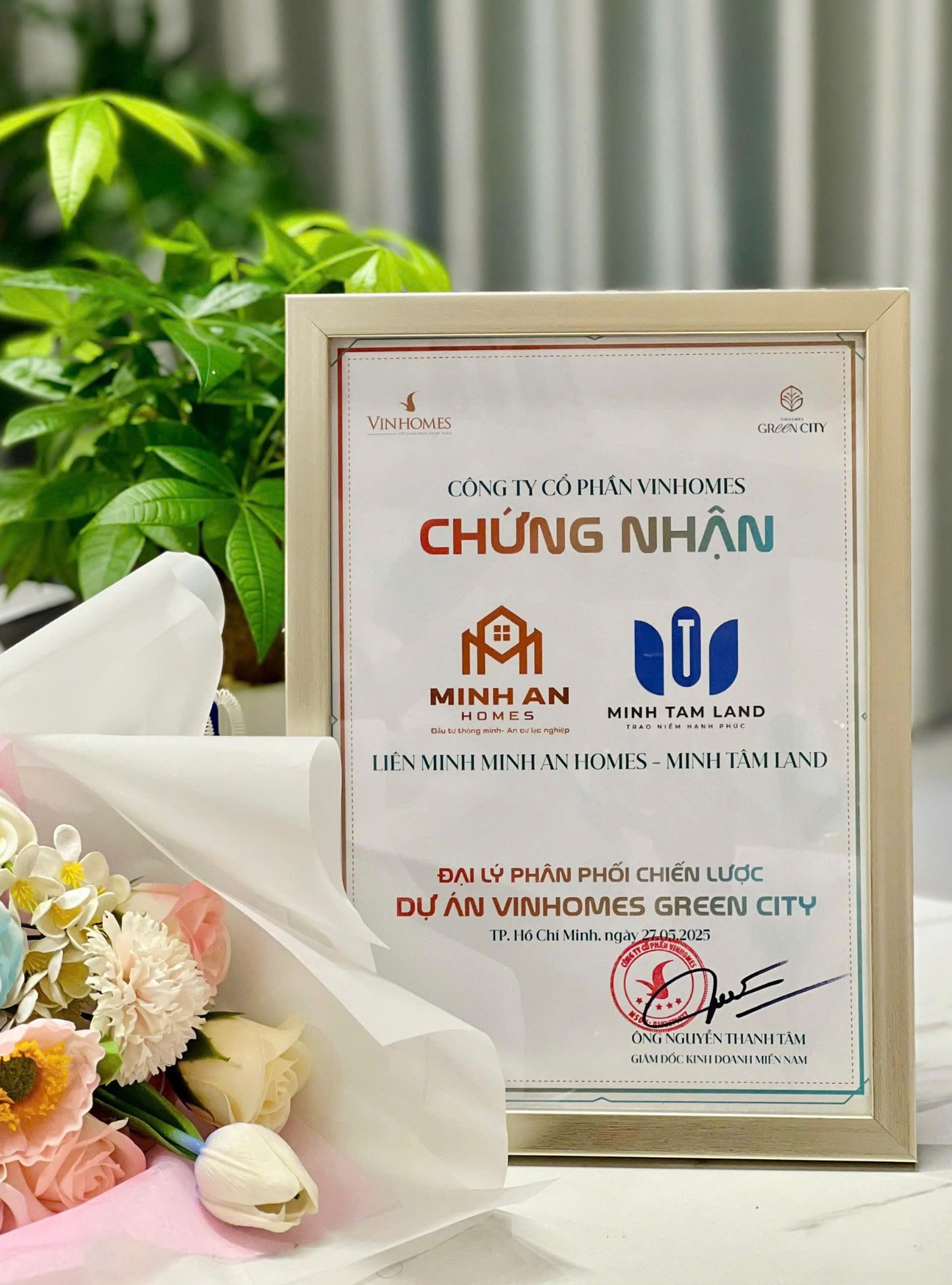Chứng nhận Đại lý phân phối chiến lược Vinhomes Green City