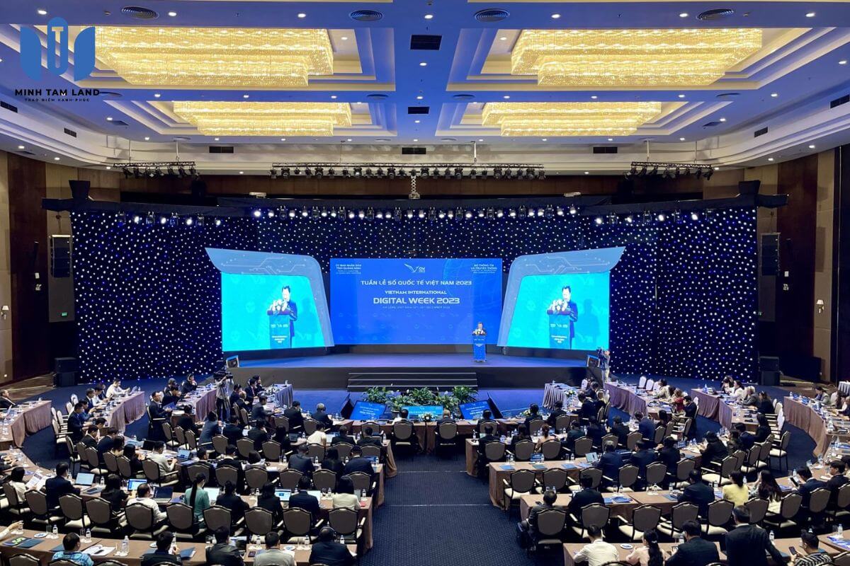 Vinhomes Green Paradise và bước chuyển mình của du lịch MICE Việt Nam 7 Du lịch MICE là loại hình du lịch kết hợp giữa nghỉ dưỡng, hội họp và tổ chức sự kiện