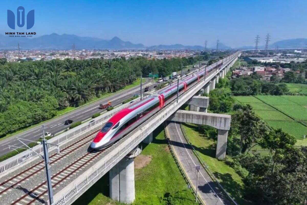 Đường sắt tốc độ cao Vinspeed – Cú hích hạ tầng kiến tạo tương lai Vinhomes Cần Giờ 7 Đường sắt tốc độ cao Vinspeed được ví như cú hích vàng giúp giá trị bất động sản Vinhomes Green Paradise tăng trưởng