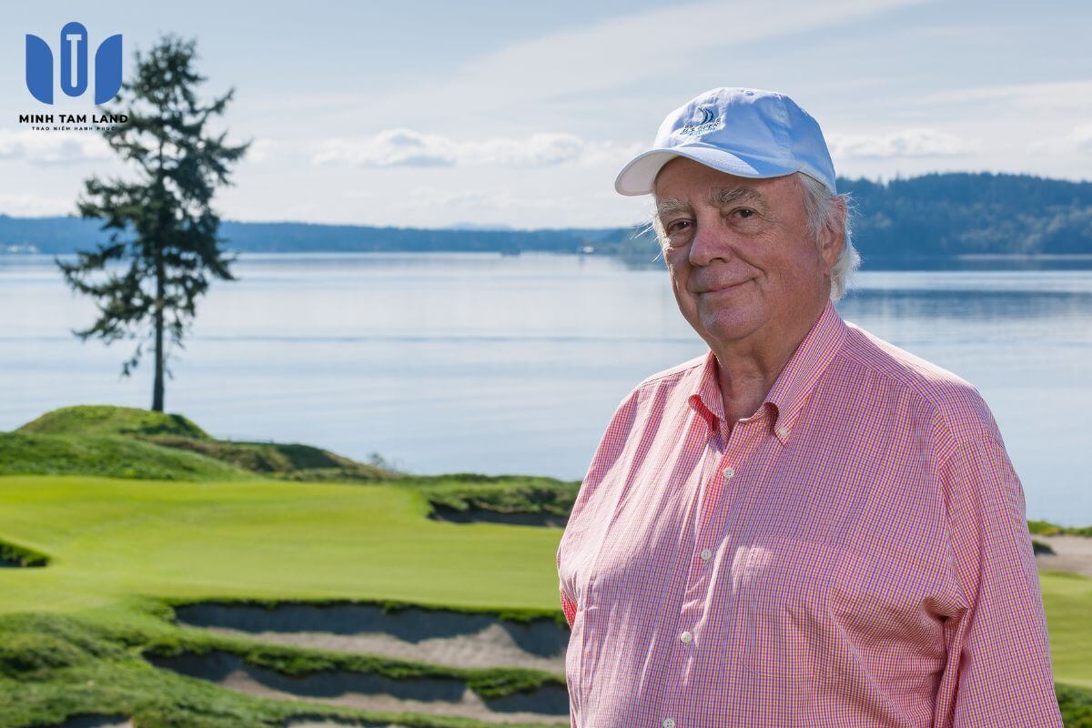 Robert Trent Jones là ai? Huyền thoại sân golf đứng sau Vinhomes Green Paradise 7 Robert Trent Jones Jr. đã tham gia thiết kế và cải tạo hơn 250 sân golf tại hơn 40 quốc gia