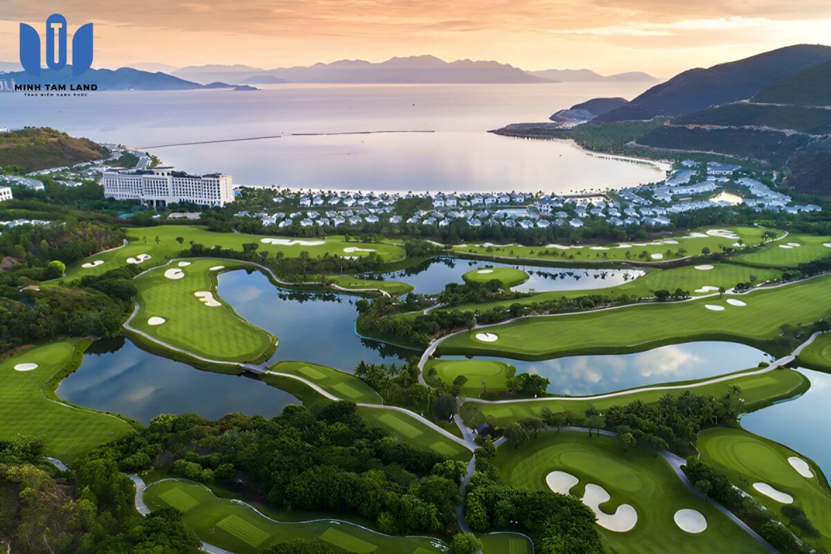 Sân Golf West - Sunset thiết kế bởi Tiger Wood