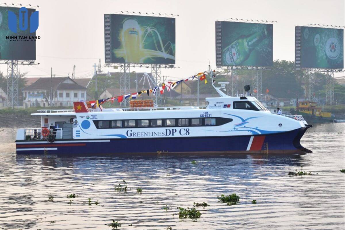 Tàu cao tốc đi Cần Giờ – Hành trình mở lối cho du lịch và đô thị biển phía Nam 8 Hạ tầng giao thông thuận tiện giúp thu hút dòng khách du lịch, nhà đầu tư và cư dân