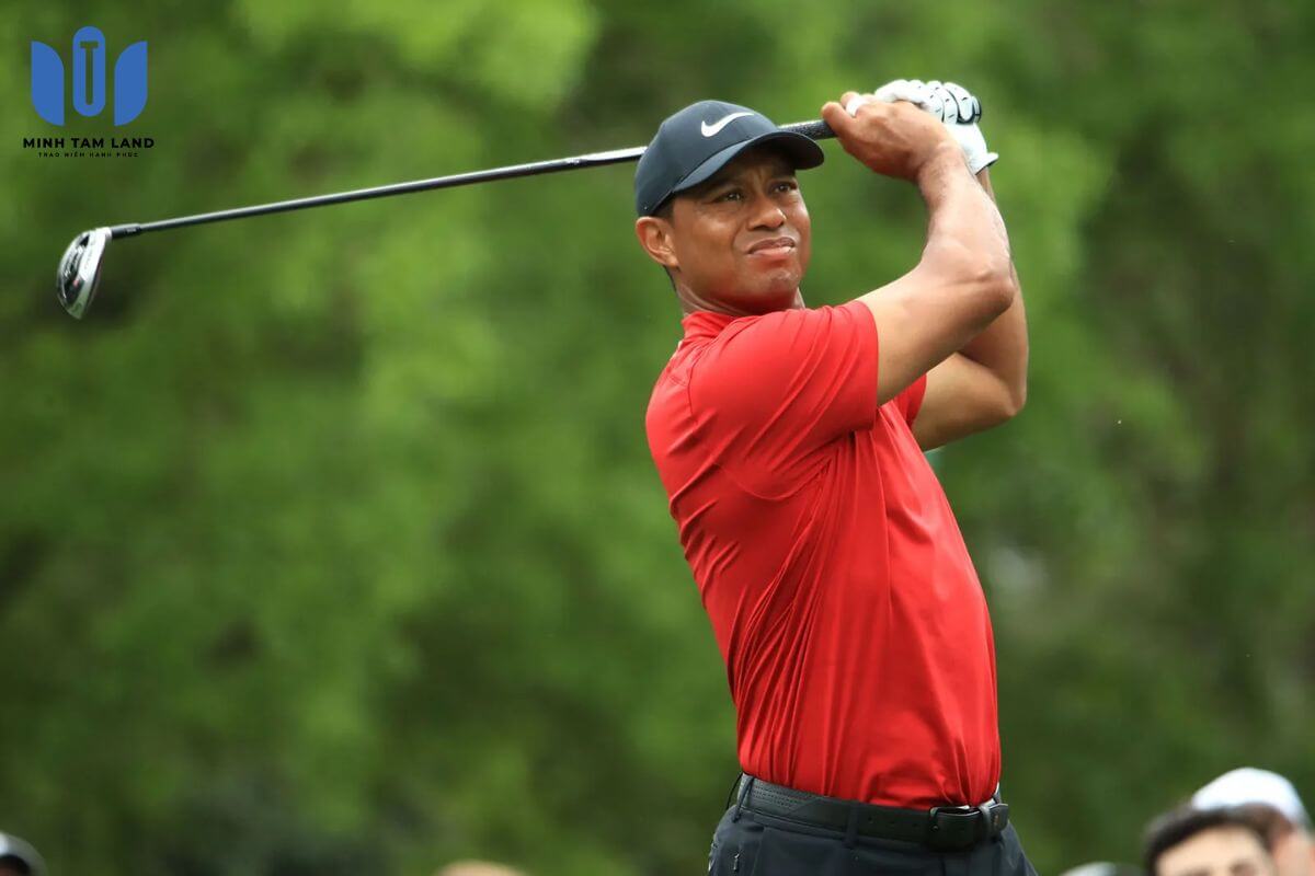 Tiger Woods là ai? Huyền thoại golf đứng sau tuyệt tác West–Sunset Vinhomes Green Paradise 6 Tiger Wood được xem là huyền thoại sống của làng golf hiện đại