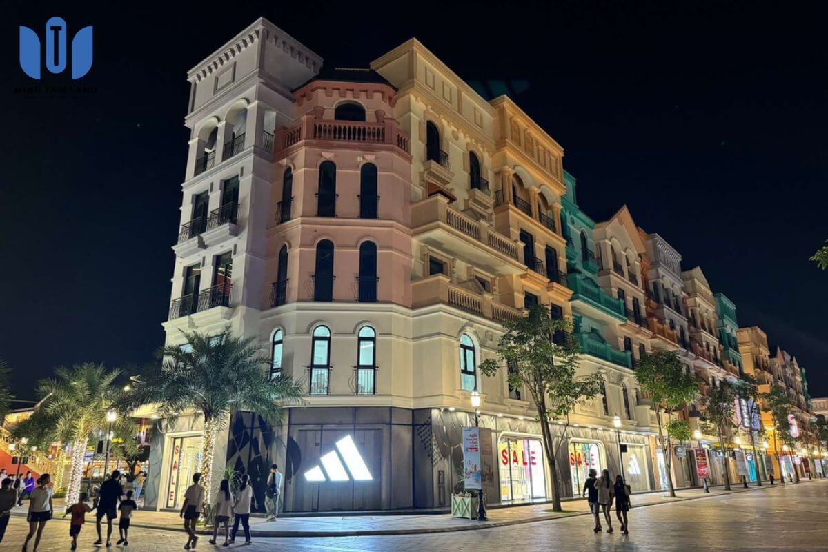 Trung tâm Outlet Vinhomes Green Paradise